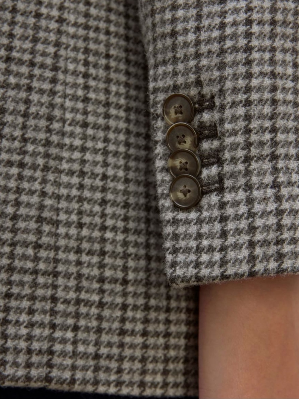 Everlane Oversized Houndstooth Wool Blazer - Picture 5 of 13